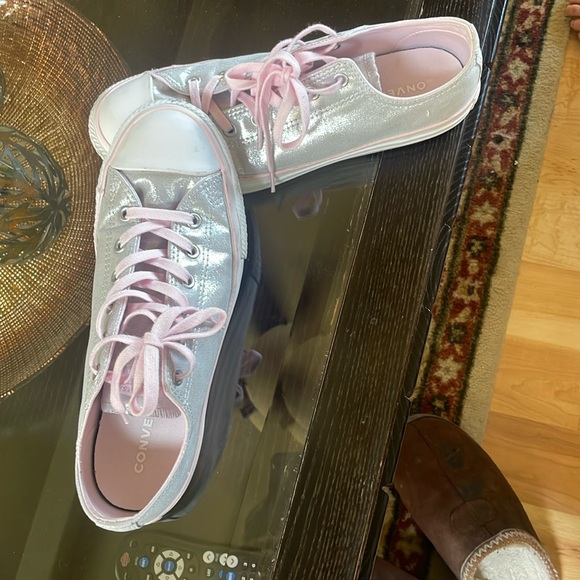 Converse Shoes - Converse youth metallic silver & light pink
